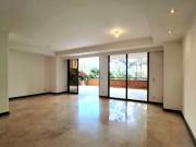 Apartamento con Terraza en Venta Sector Poblado Medellín