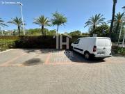 Apartamento con terraza y aparcamiento en Urb. Vista...