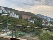 APARTAMENTO CON VISTA A LA CIUDAD Y A LAS MONTAÑAS