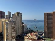 Apartamento con vistas a un paso de la playa de Levante...