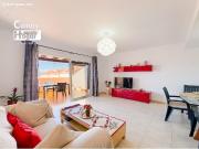 Apartamento con vistas al mar en El Duque, complejo...