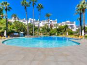 Apartamento con vistas al mar en Pueblo Camelot, Manilva