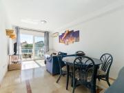 Apartamento con vistas frontales al mar en Campoamor...