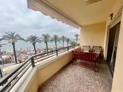 Apartamento con vistas frontales al mar y 15m2 de terraza