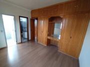 Apartamento de 03 quartos, varanda e 02 vagas paralelas!