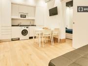 Apartamento de 1 dormitorio en Cuatro Caminos