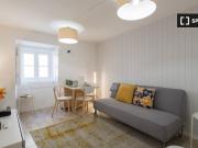 Apartamento de 1 quarto para alugar em Santa Maria...