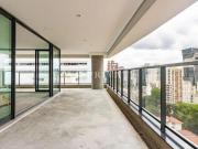 Apartamento de 230m  4 Suítes  5 Banheiros e 3 vagas de...