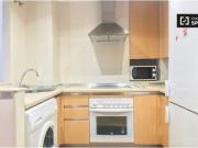 Apartamento de 2 dormitorios con aire acondicionado y 2...