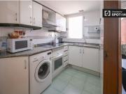 Apartamento de 2 dormitorios con balcón y aire...