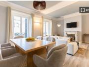 Apartamento de 2 dormitorios en alquiler en Argüelles