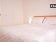 Apartamento de 2 dormitorios en alquiler en Embajadores,...