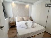 Apartamento de 2 dormitorios en alquiler en Justicia, Madrid