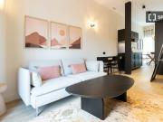 Se alquila piso de 2 habitaciones en Valdeacederas