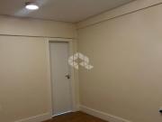 Apartamento de 2 dormitórios, totalmente renovado,...