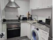 Se alquila piso de 2 habitaciones en Trinitat, Valencia