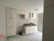 Apartamento de 2 quartos com vaga de garagem na Praia do...