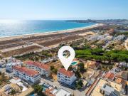 Apartamento de 2 quartos com vista panorâmica para o mar...