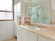 Apartamento de 3 dormitórios 170m² Venda R$ 2.250.000,00...