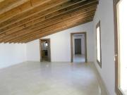 Apartamento de 3 dormitorios, balcón, sin muebles,...