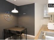 Apartamento de 3 dormitorios con terraza en alquiler en...
