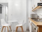 Apartamento de 2 dormitorios en alquiler en Almagro, Madrid