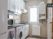 Apartamento de 3 dormitorios en alquiler en Aluche