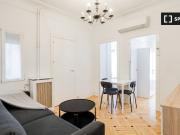 Apartamento de 3 dormitorios en alquiler en Argüelles,...