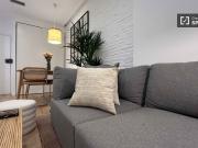 Apartamento de 3 dormitorios en alquiler en El Raval,...