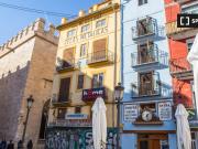 Apartamento de 3 dormitorios en alquiler en Ciutat...