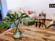 Apartamento de 3 dormitorios en alquiler en Embajadores,...