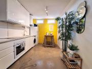 Apartamento de 3 dormitorios en alquiler en Embajadores,...