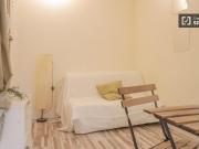 Apartamento de 3 dormitorios en alquiler en Embajadores,...