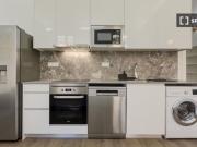 Apartamento de 3 dormitorios en alquiler en La Dreta de...