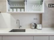 Apartamento de 3 dormitorios en alquiler en Les Corts