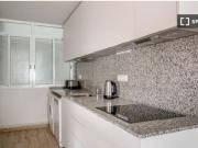 Apartamento de 3 dormitorios en alquiler en Les Corts