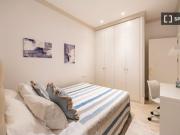 Apartamento de 3 dormitorios en alquiler en Universidad,...