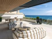 Apartamento de 3 habitaciones en venta en Estepona, Malaga