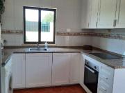 Apartamento de 3 quartos para alugar em Almada