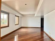 Apartamento de 4 dormitórios e 184m² à venda em Menino...