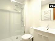 Apartamento de 4 dormitorios en alquiler en Aluche