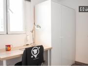 Apartamento de 4 dormitorios en alquiler en Carabanchel