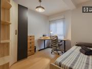 Apartamento de 4 dormitorios en alquiler en Patraix,...