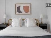 Apartamento de 4 dormitorios en alquiler en Sants
