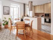 Apartamento de 4 quartos para alugar em Arroios, Lisboa