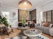 Apartamento de alquiler en Calle de Agustina de Aragón,...