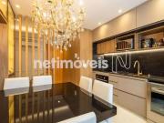 Apartamento de alto padrão Reformado