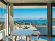 Apartamento de diseño con vista al mar