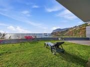 Apartamento de dois andares com vista ao oceano e jardim...