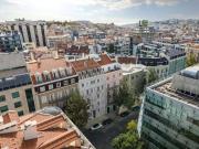 Apartamento de dois quartos com varanda no Edifício...
